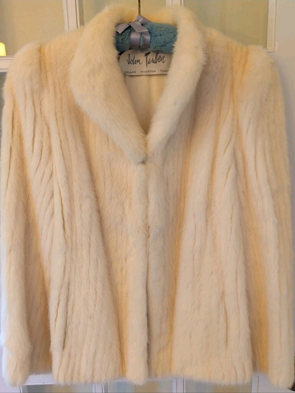 Vintage John Tauben Ivory Mink Fur Coat In Near Perfect Condition!!!